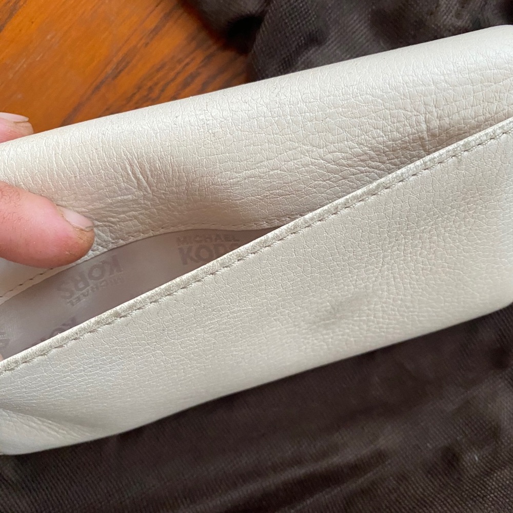 Michael Kors wallet - Picture 6 of 7